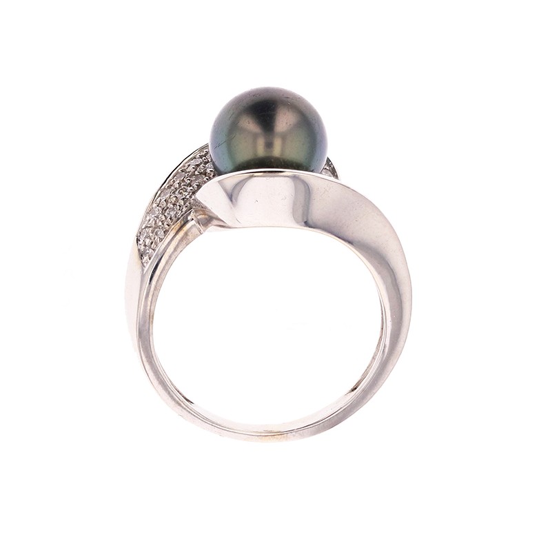 Bague diamants 0.27 carat et perle en or blanc