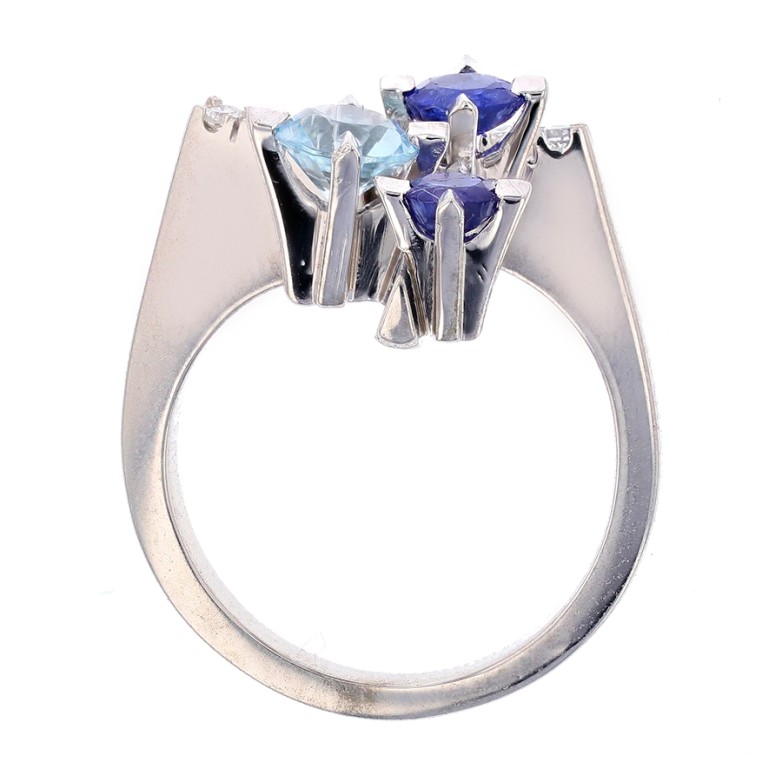 Bague pierres fines et diamants 0.22 carat en or blanc