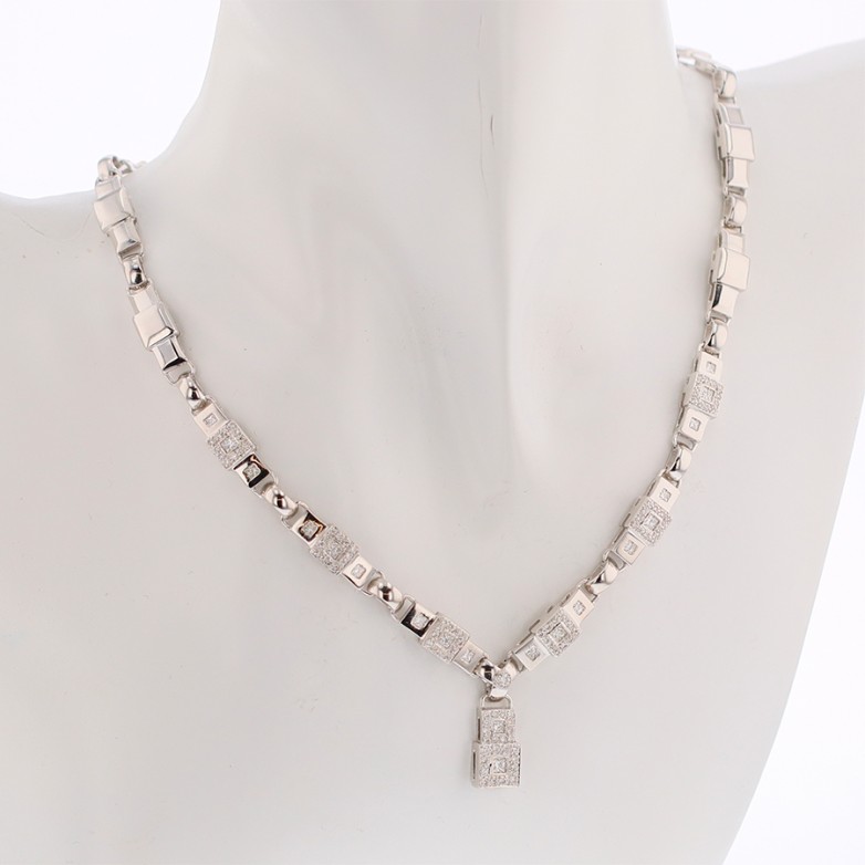 Necklace diamonds 2.41...