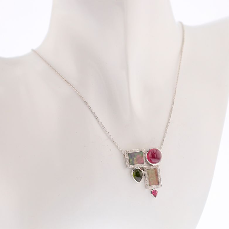 collier or gris diamant (s) tourmalines et nacre