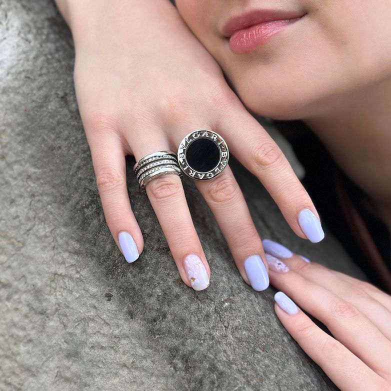 Bague or gris diamant (s) signé BVLGARI "B.Zero1"