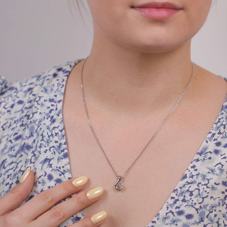 Vintage diamond necklace...