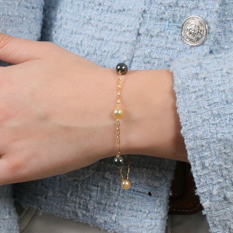 Yellow gold pearl bracelet...