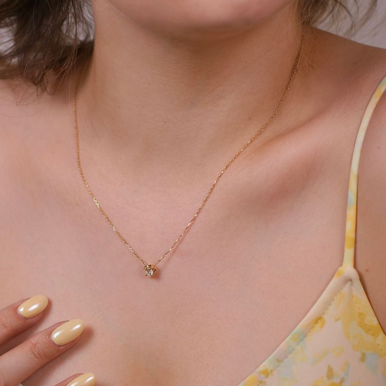 Collier or jaune diamant (s) 
