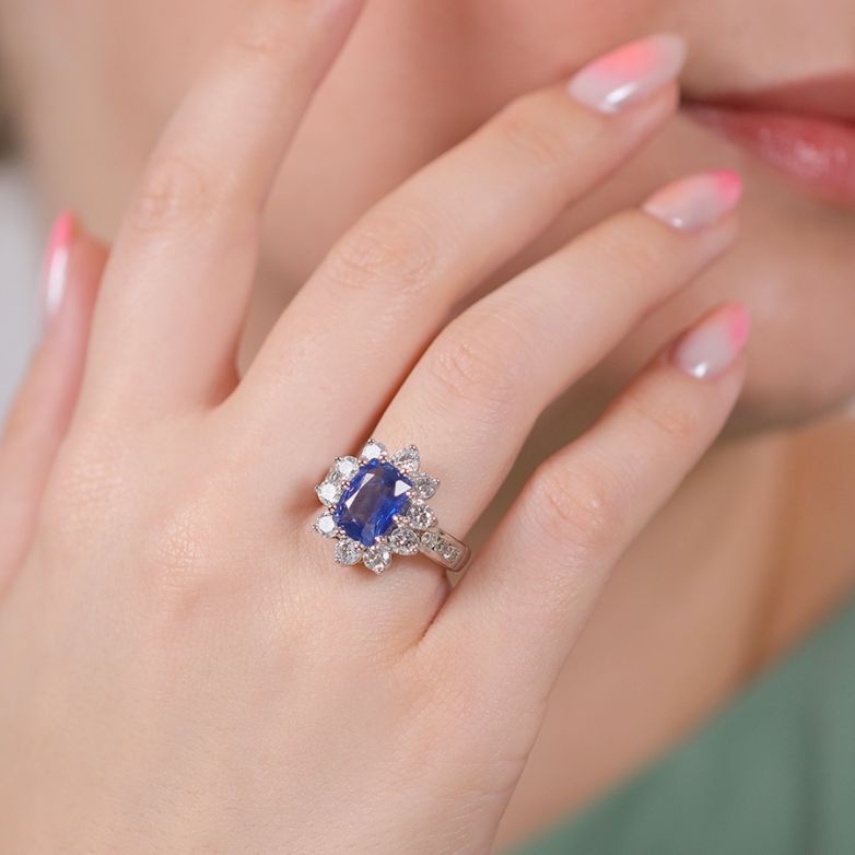 Bague or gris saphir et diamant(s) 