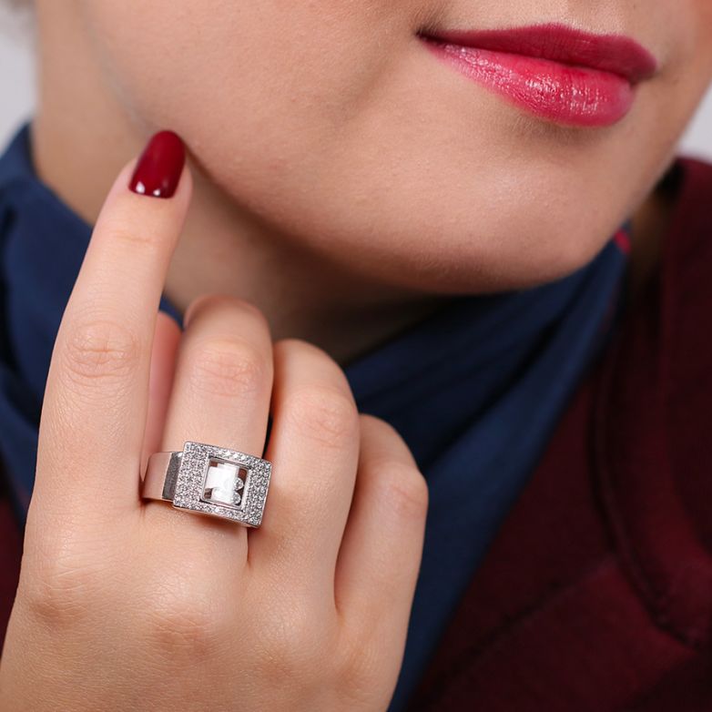 Bague or gris diamant (s) signé 