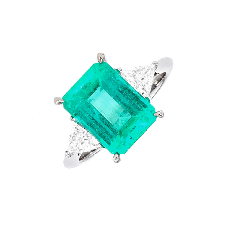 Ring emerald 4.84 carats...