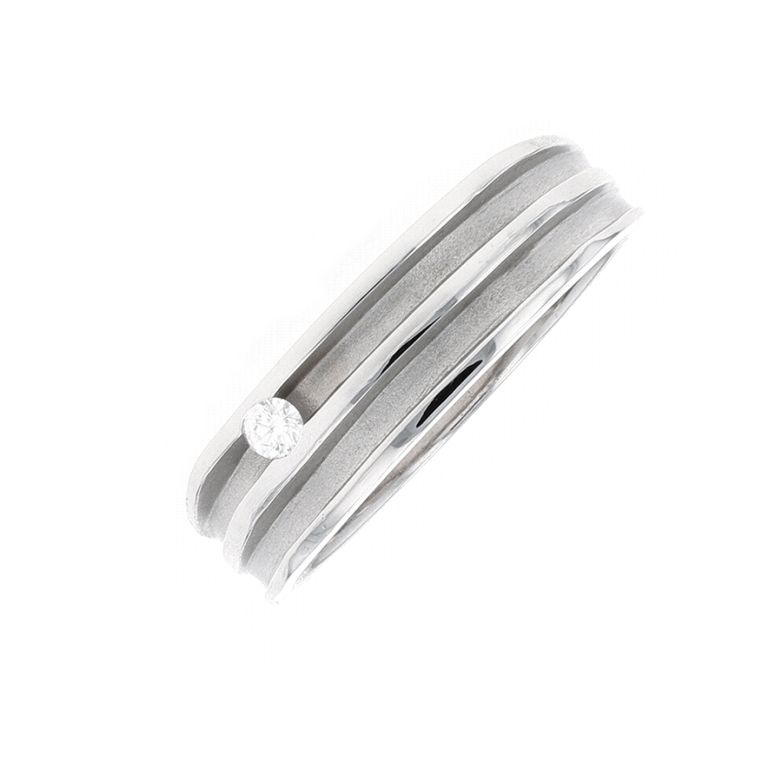 Diamond ring 0.06 carat...