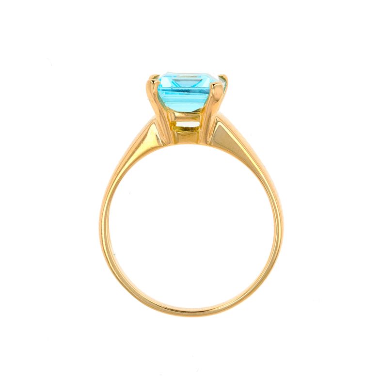Ring topaz 3.49 carats...