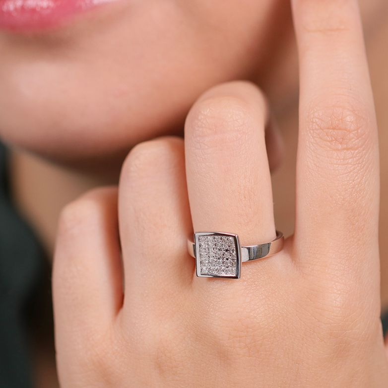 Diamond ring 0.25 carat...