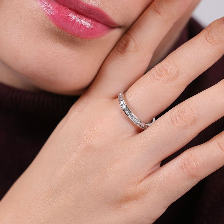 Wedding ring, full diamond...