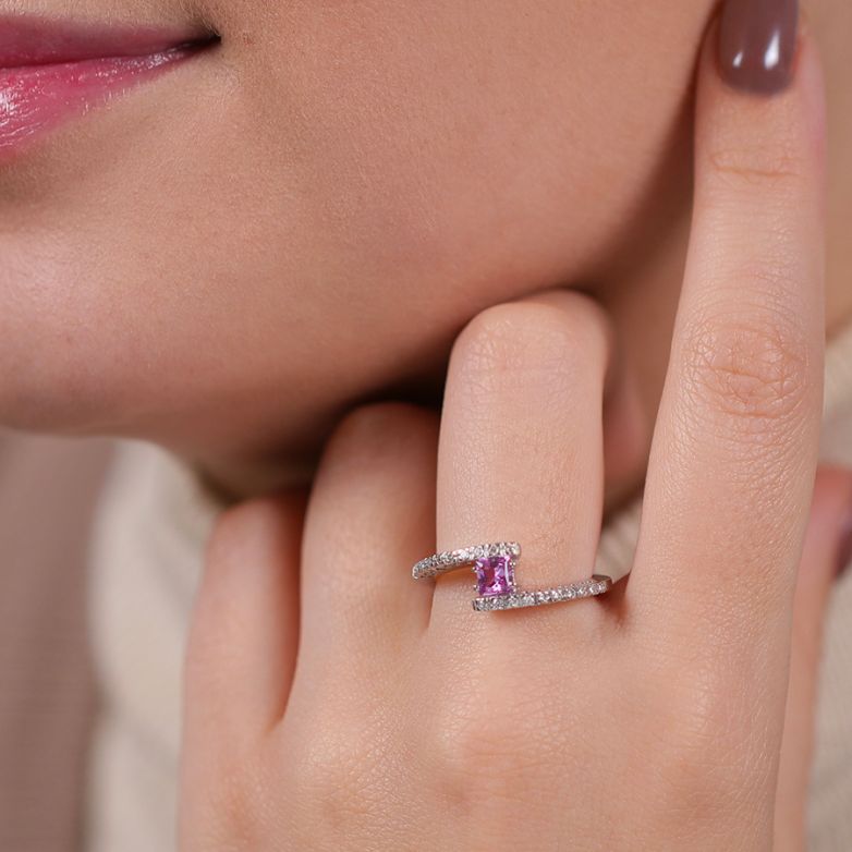 Ring sapphire 0.31 carat...
