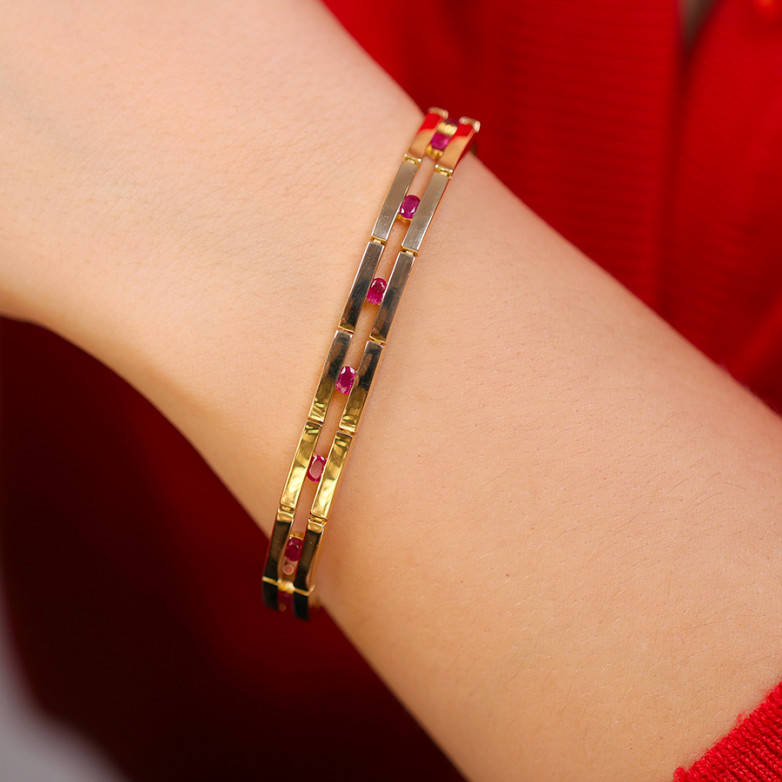 Ruby river bracelet 2.35...