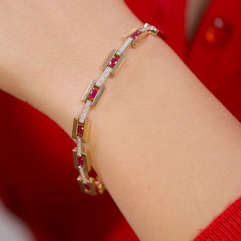 2.64 carat ruby and 0.44...