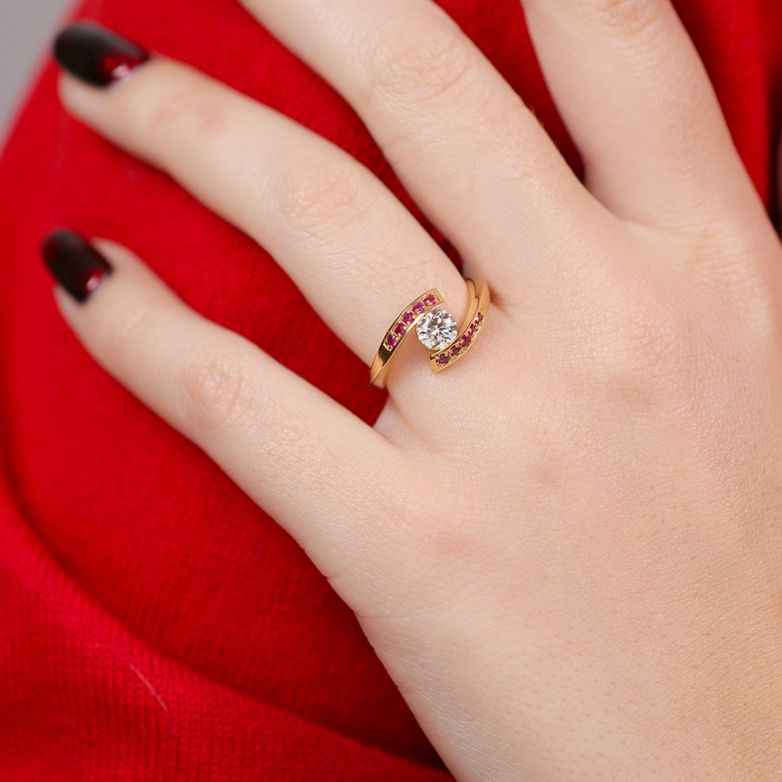 Ring ruby 0.10 carat and...