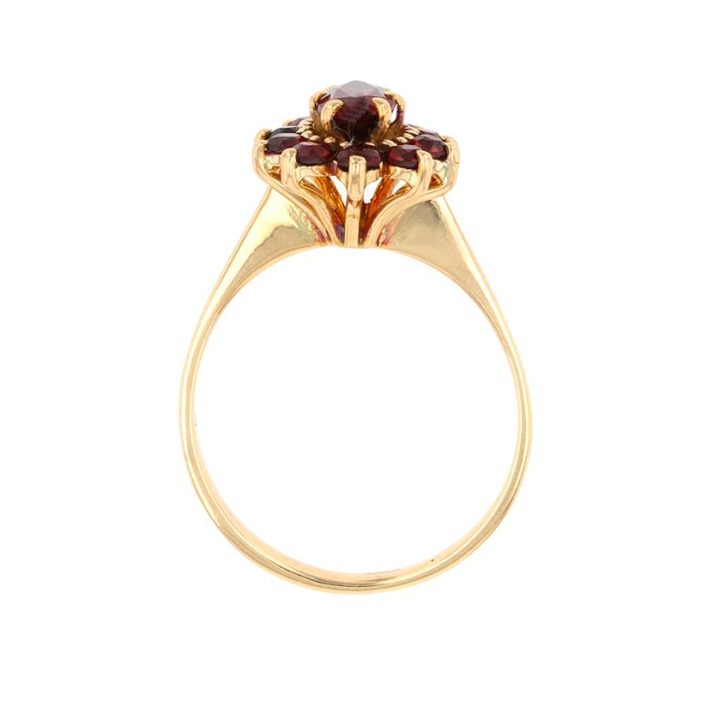 Ring garnets 0.86 carats...