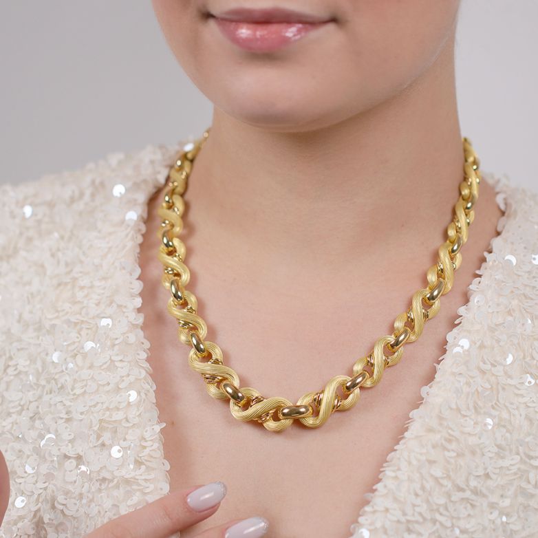 Yellow gold necklace 54.39g