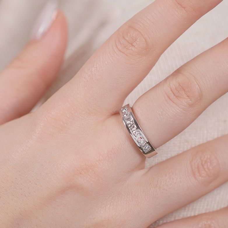 Diamond wedding band 0.84...