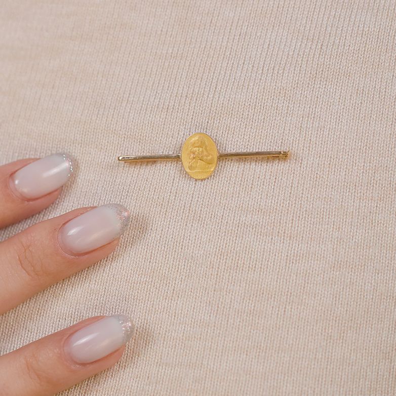 Yellow gold brooch 1.96g
