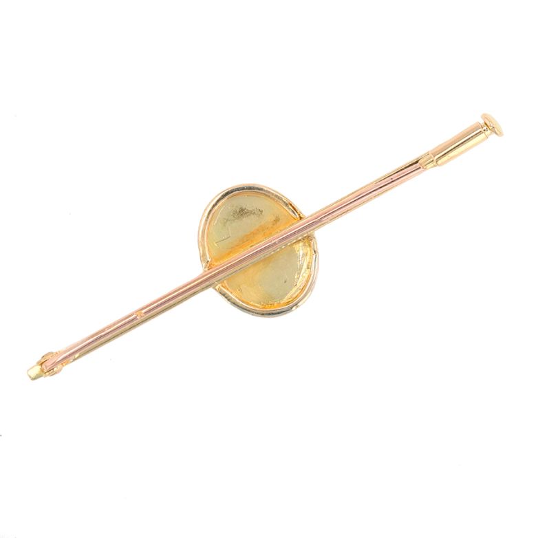 Yellow gold brooch 1.96g