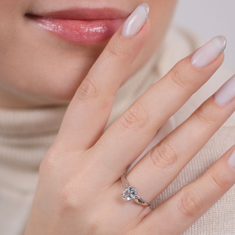 Aquamarine ring 0.70 carat...