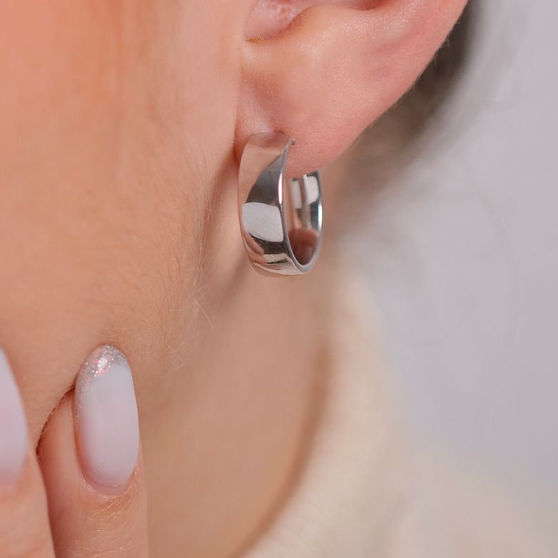Earrings white gold 2.80g