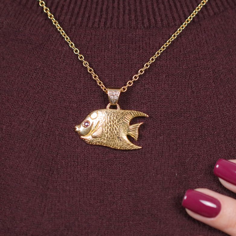 Fish pendant ruby 0.04...