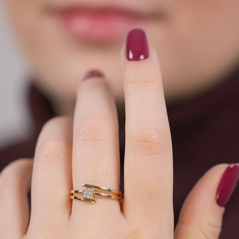Diamond ring 0.04 carat 2...