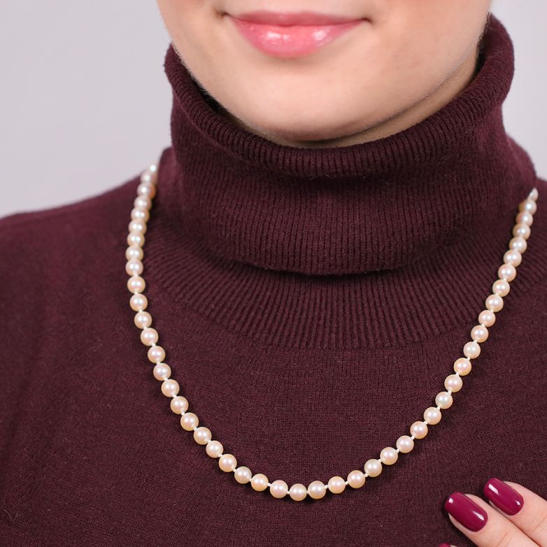 Coker necklace or blanc 30.83g