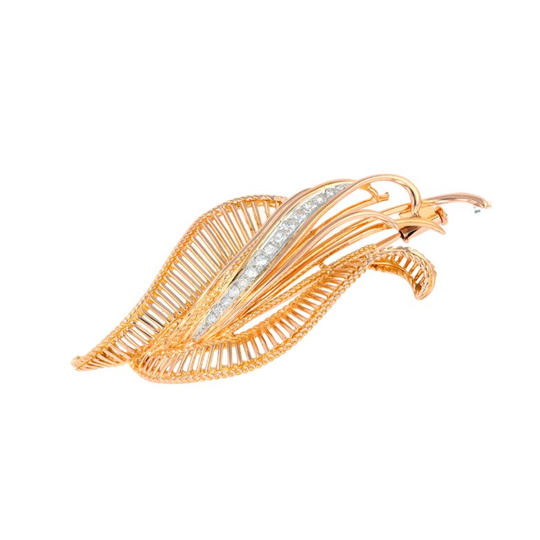 0.22-carat diamond brooch,...