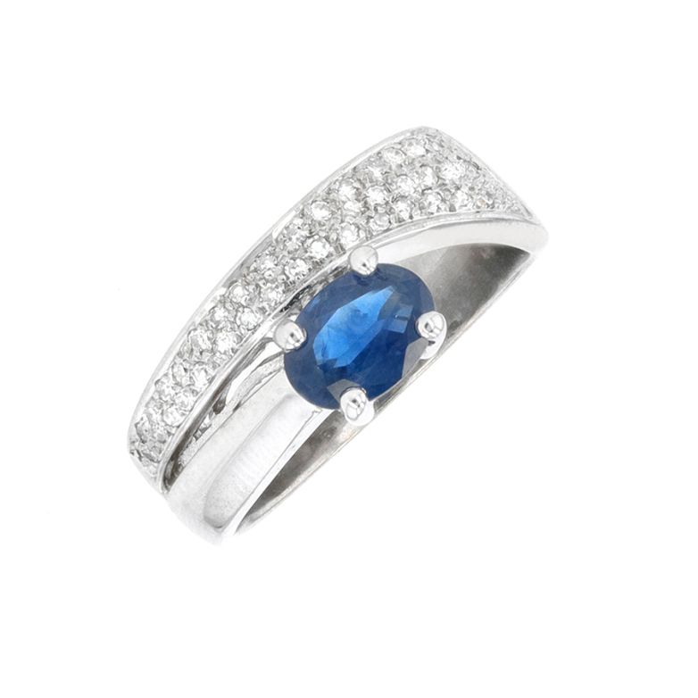 Ring sapphire 0.93 carat...