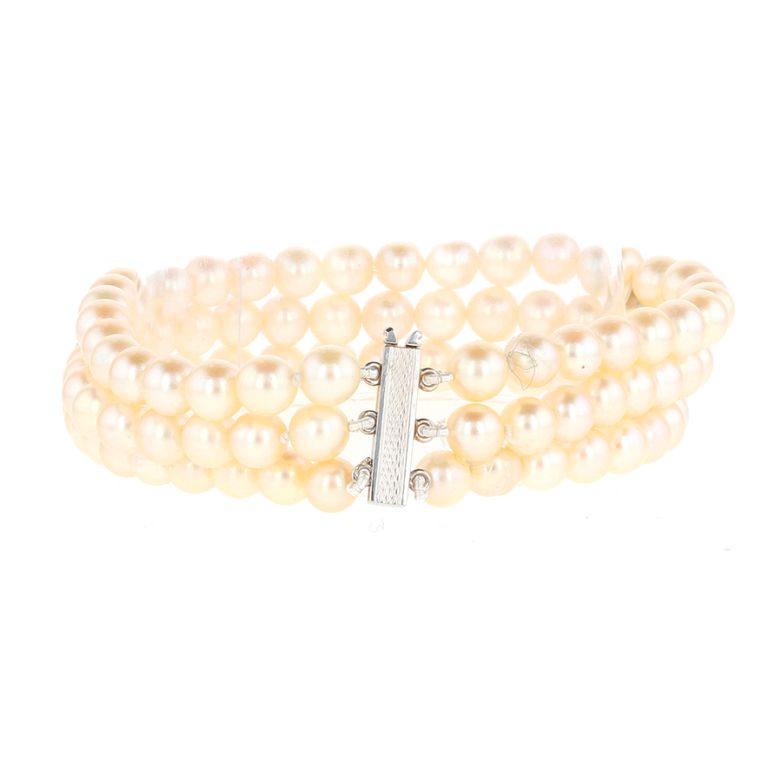 Pearl bracelet white gold...
