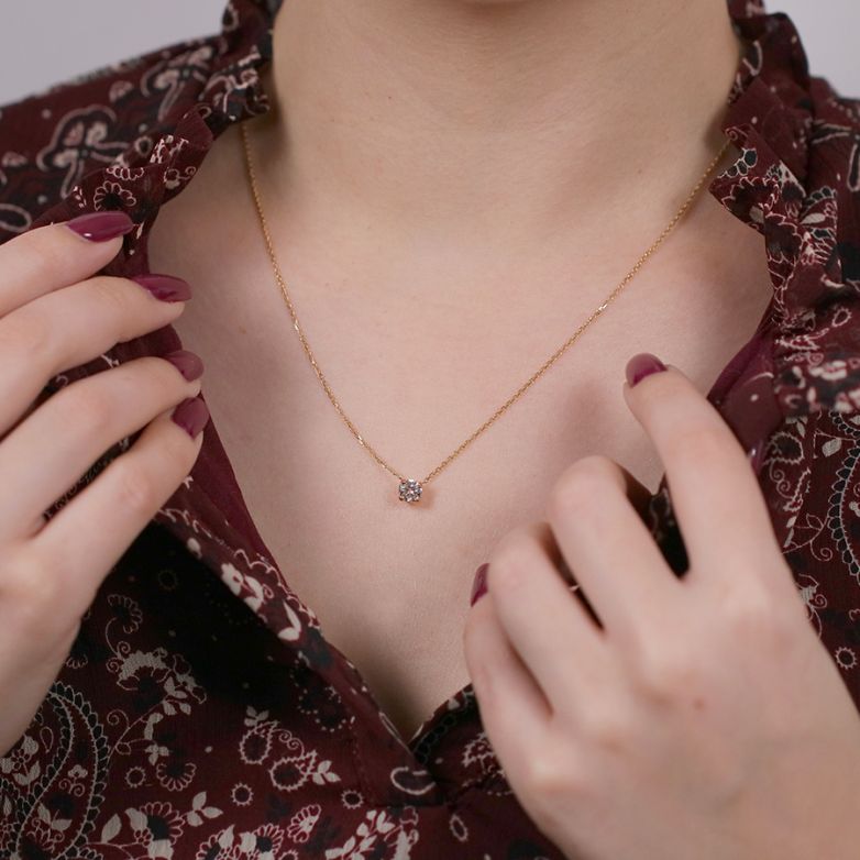 Diamond necklace 0.54 carat...