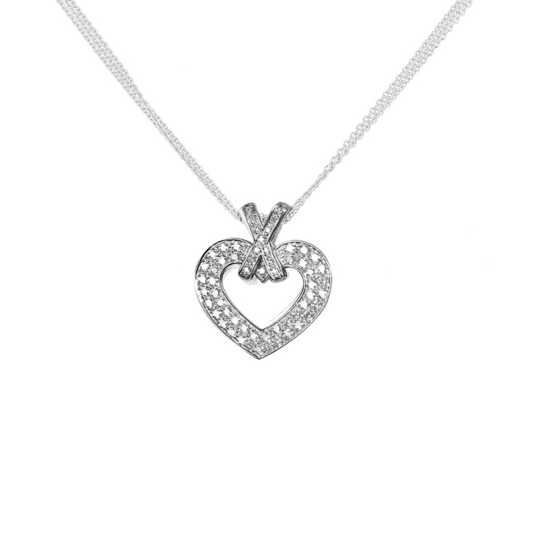 Heart necklace diamonds...