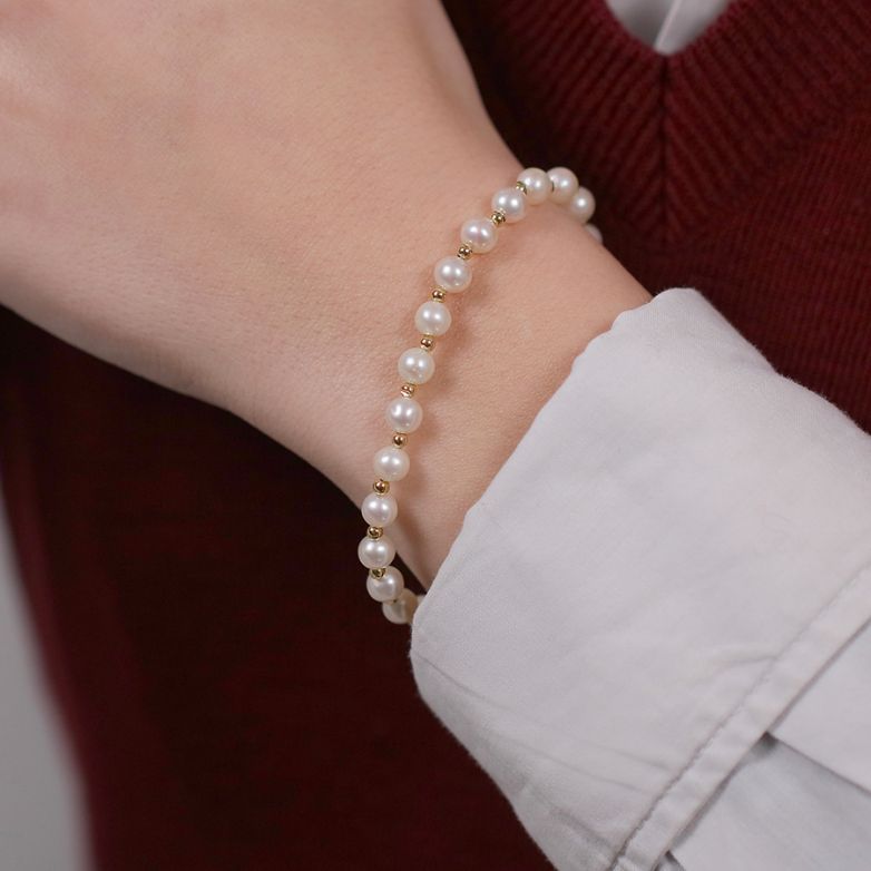 Freshwater pearl bracelet...