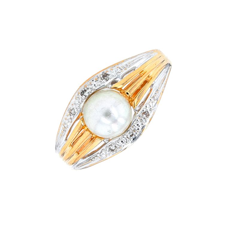 Diamond pearl ring 0.03...