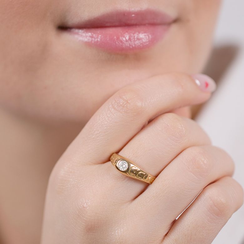 Diamond ring 0.30 carat...