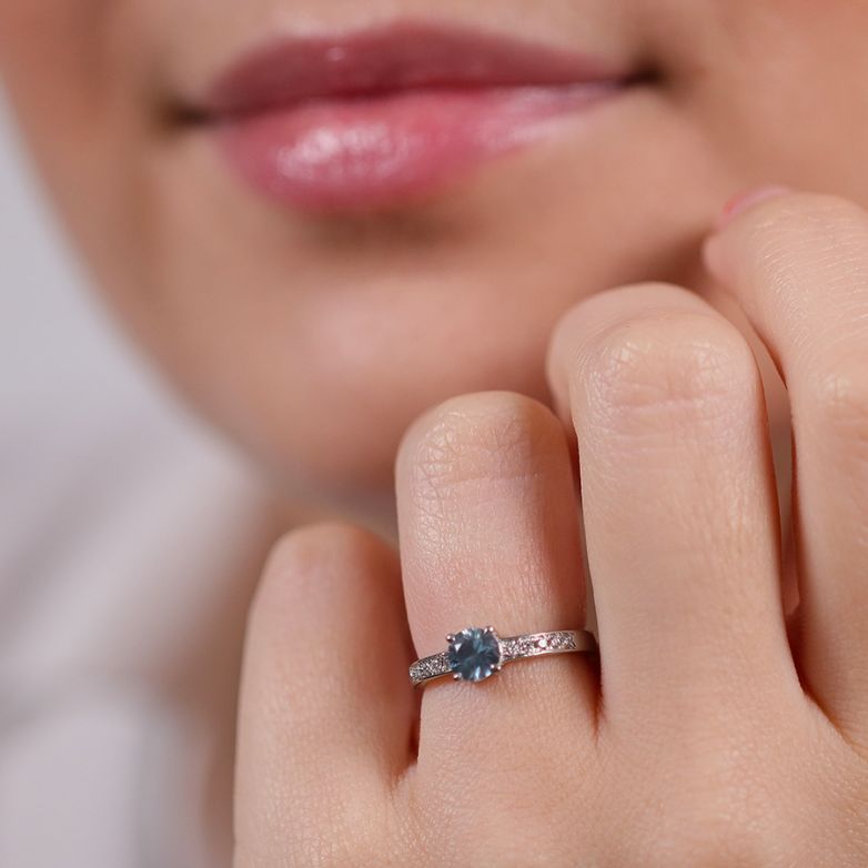 Ring sapphire 0.70 carat...