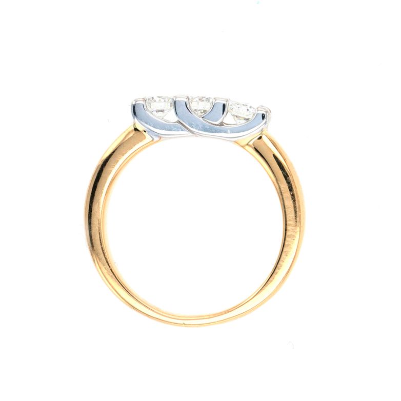 Diamond ring 0.36 carat 2...