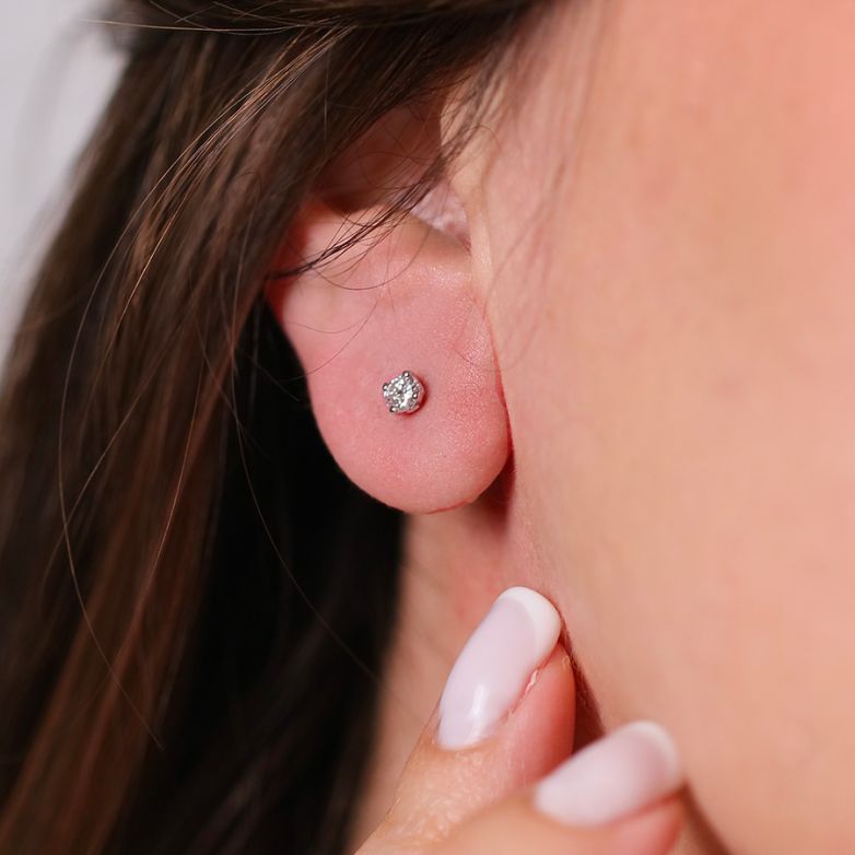 Earrings diamonds 0.27...