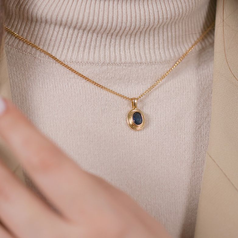 Sapphire pendant 0.67 carat...