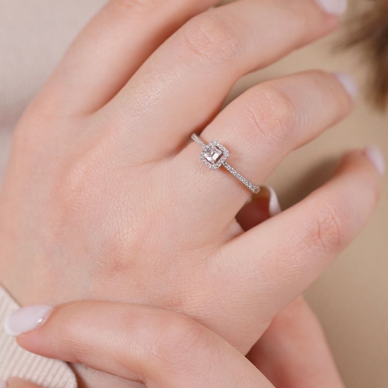 Diamond ring 0.17 carat...
