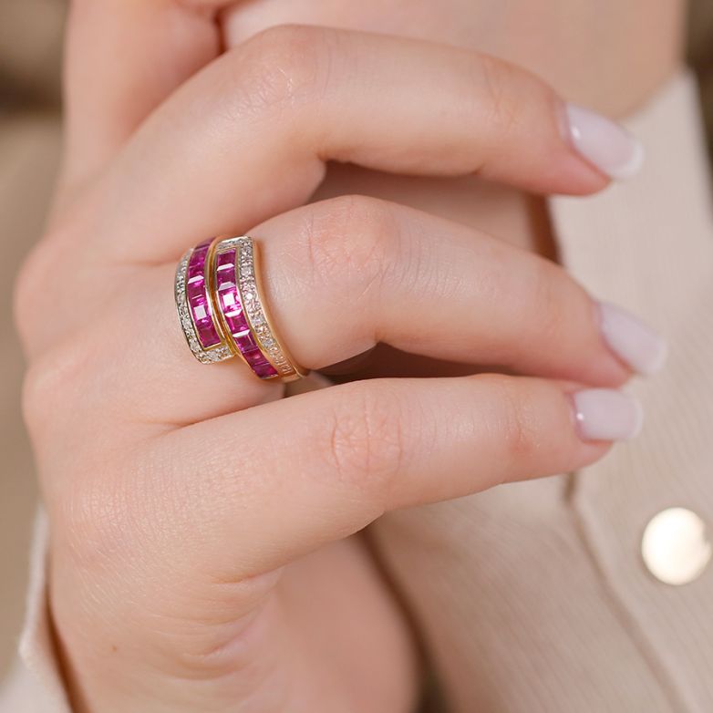 Ring synthetic rubies 1.54...