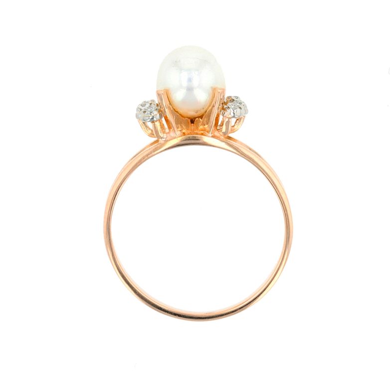Pearl and diamond ring 0.03...