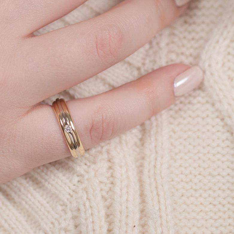 Diamond wedding band 0.04...