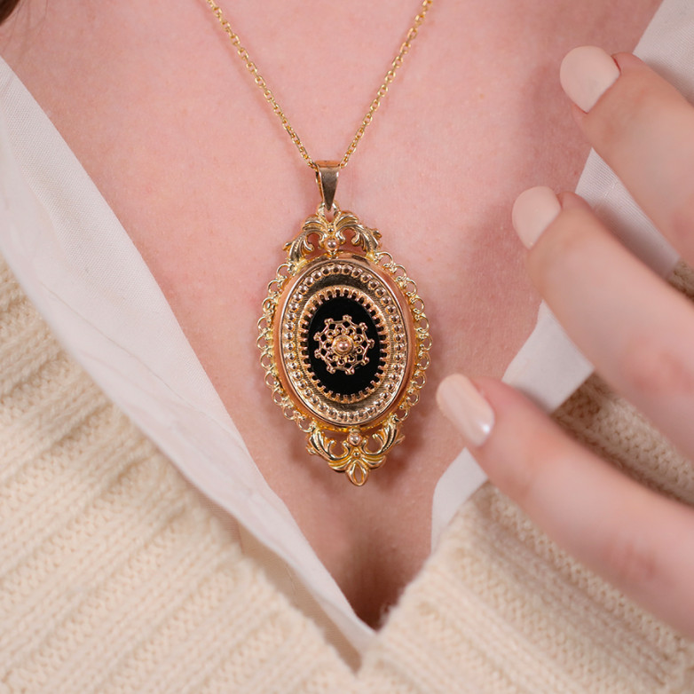 Vintage cassolette pendant...
