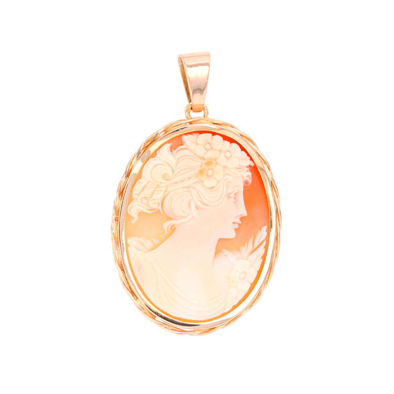 Vintage Cameo pendant...