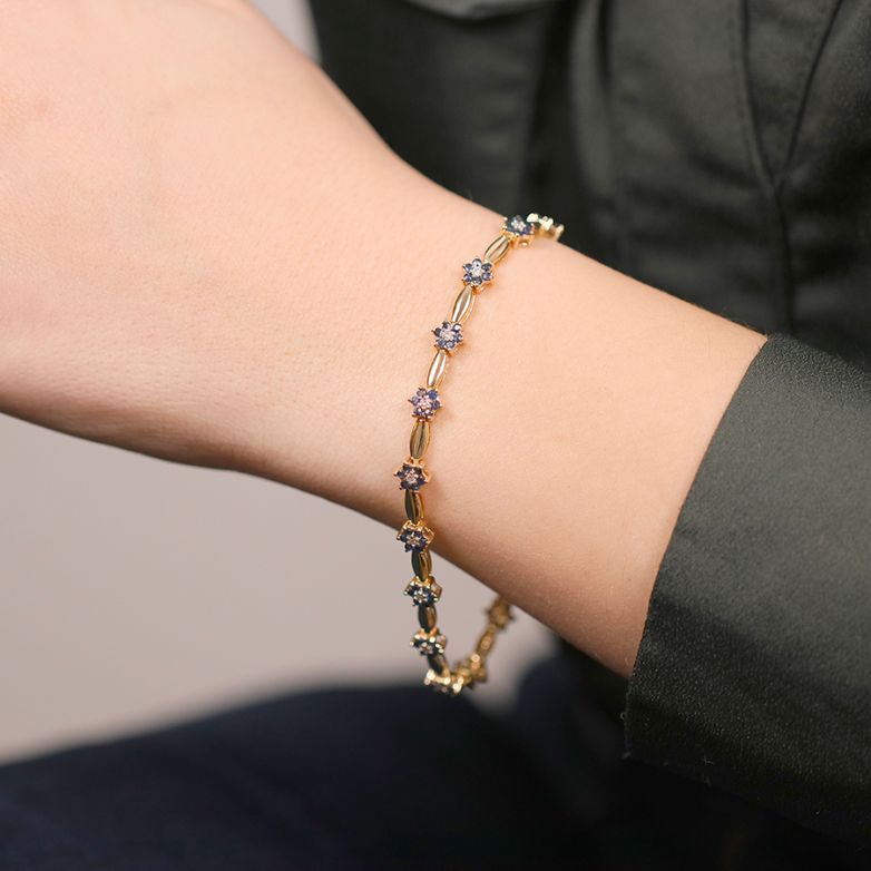 Flower bracelet sapphires...