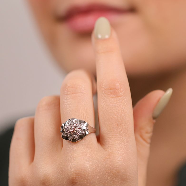 Vintage ring diamonds 0.10...