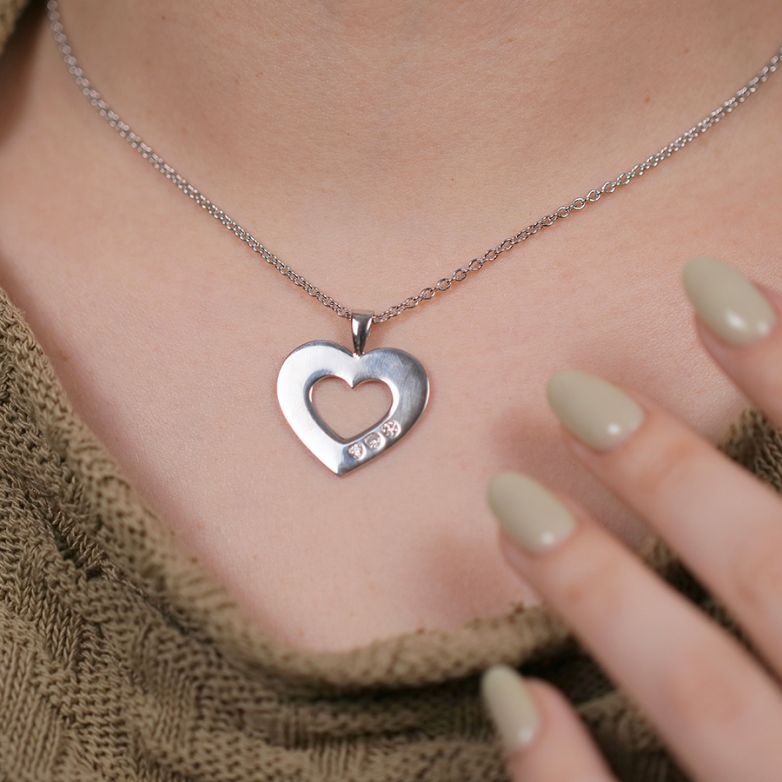 Heart pendant diamonds 0.12...